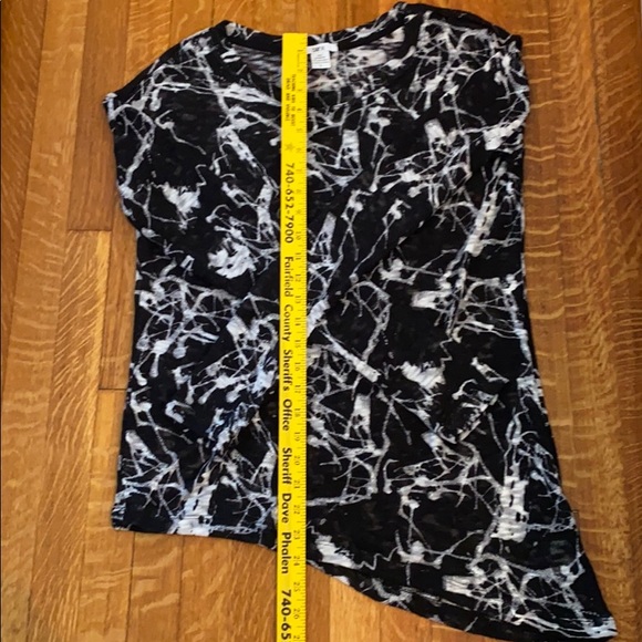 Soft bar III l/s asymmetric hem tee - large - Picture 3 of 6